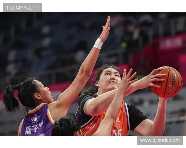 山东 2 米 27 少女张子宇：中国女篮崛起的内线新核